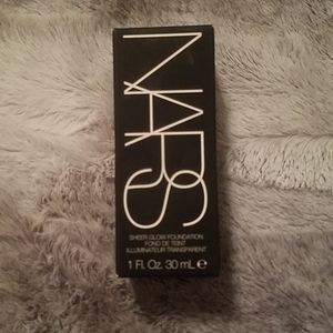 Nars sheer glow foundation Gobi